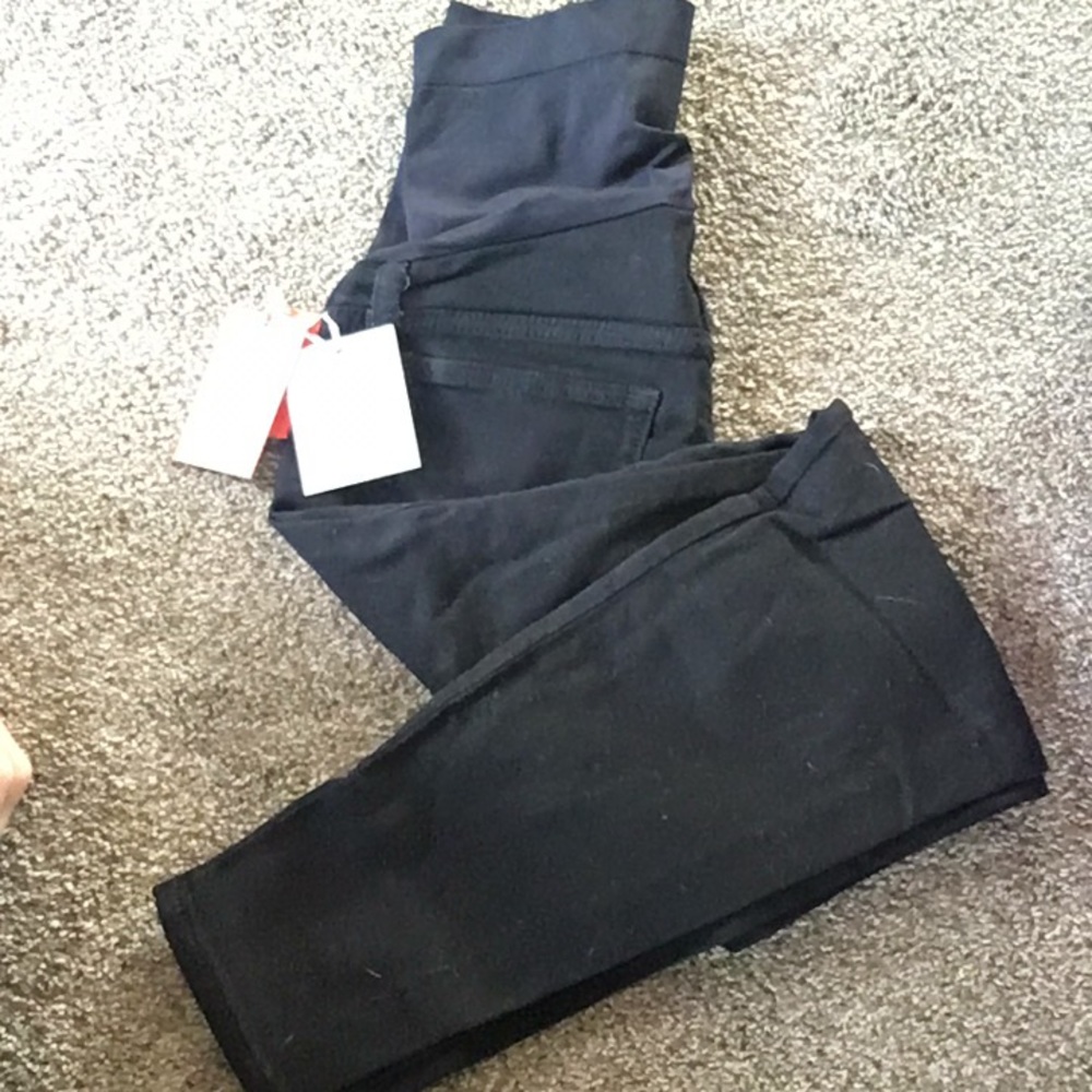 NWT A Glow Maternity Jeggings